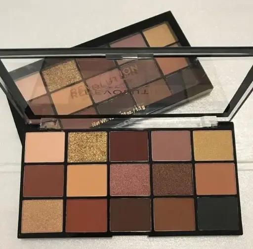 REVOLUTION PALETTE EYESHADOW